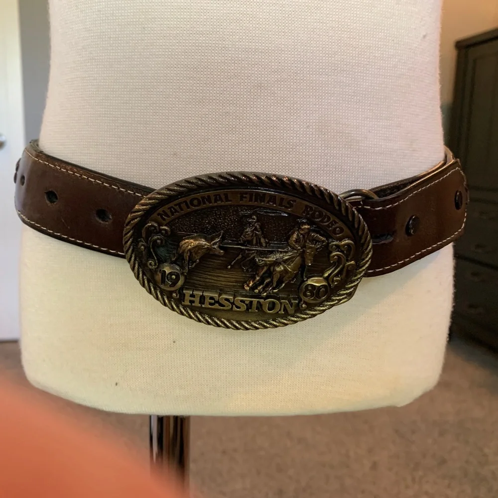 Nacona Belt Company leather western child’s belt leather 25 inches, buckle 3 1/4